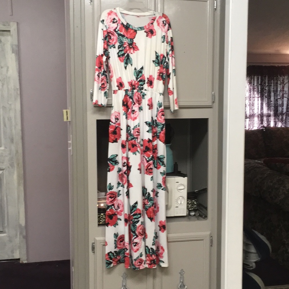 Maxi Dress with 3/4 sleeve